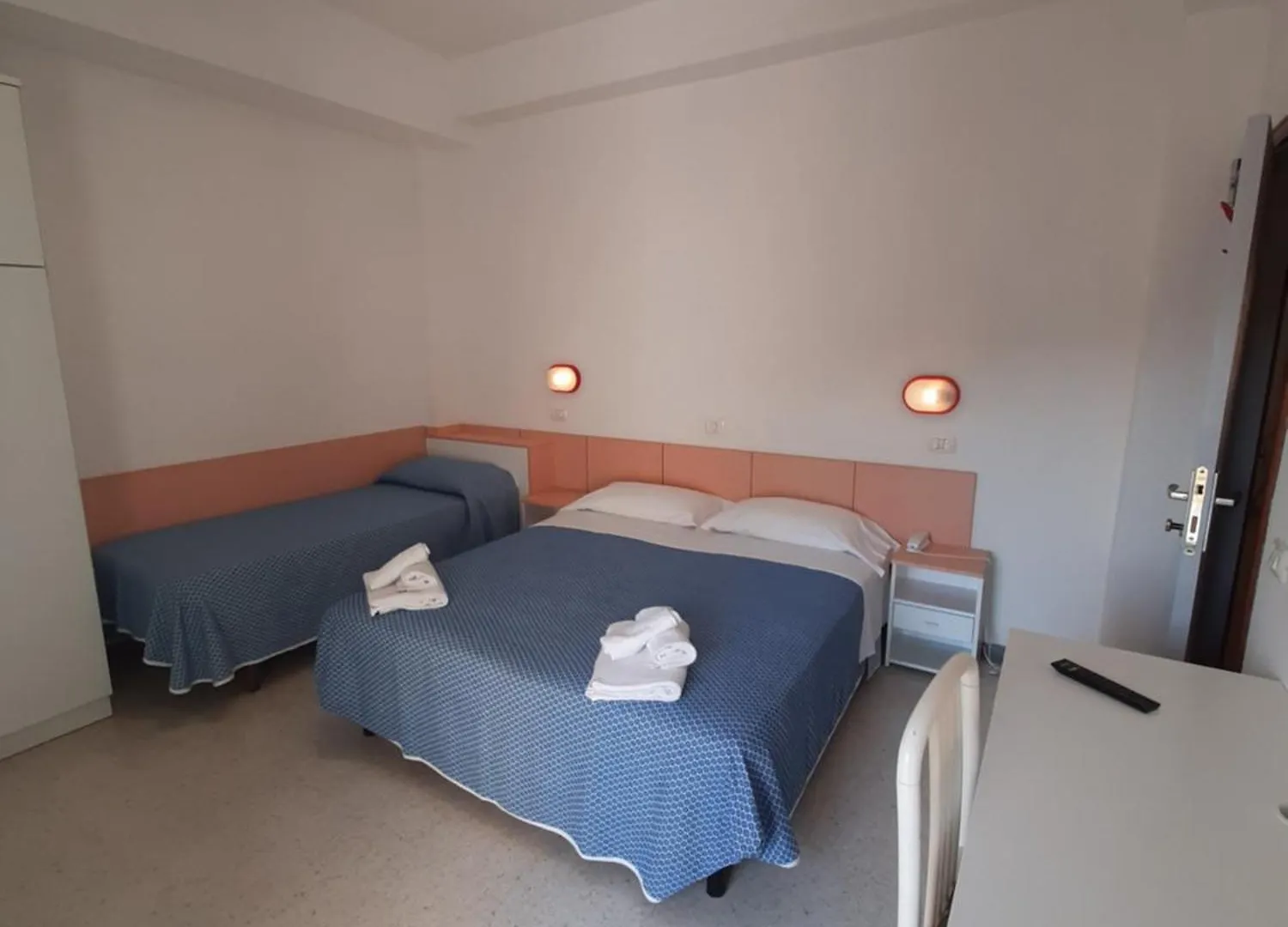 Hotel Altamarea Misano Adriatico 3*,  Italie